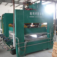 單層竹地板壓機(jī)